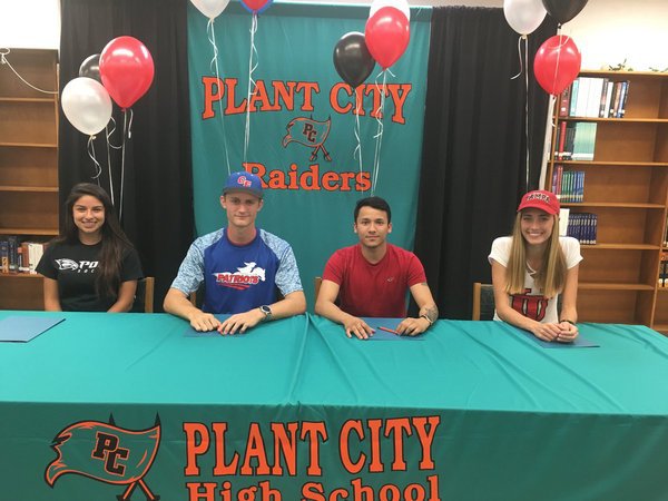PCHS Signees 4/11/18